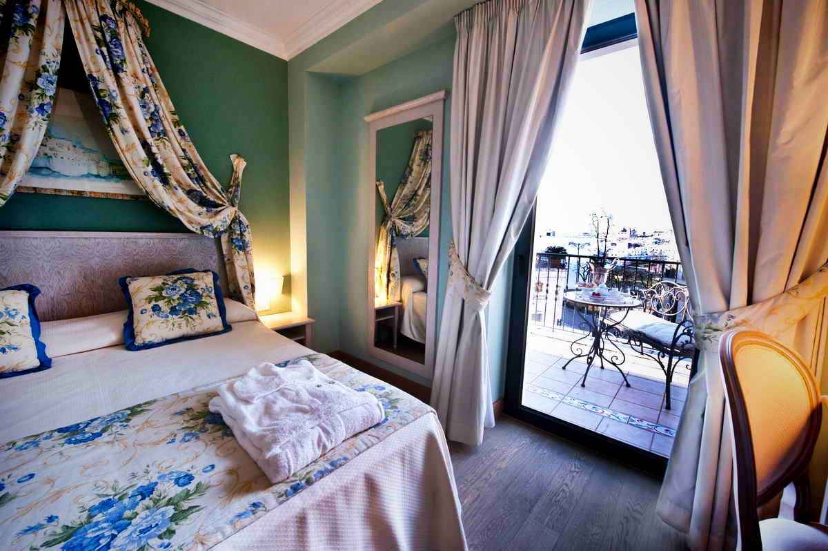 Ostuni Palace Hotel Romantic Room