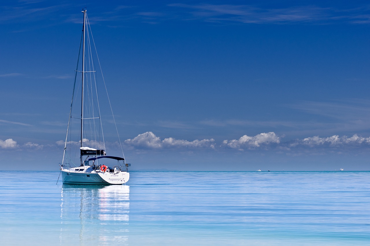 Boat tours and sailing trips